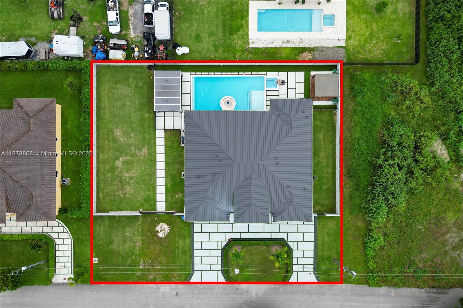 18785 SW 355th Ter, Homestead FL 33034 photo 2