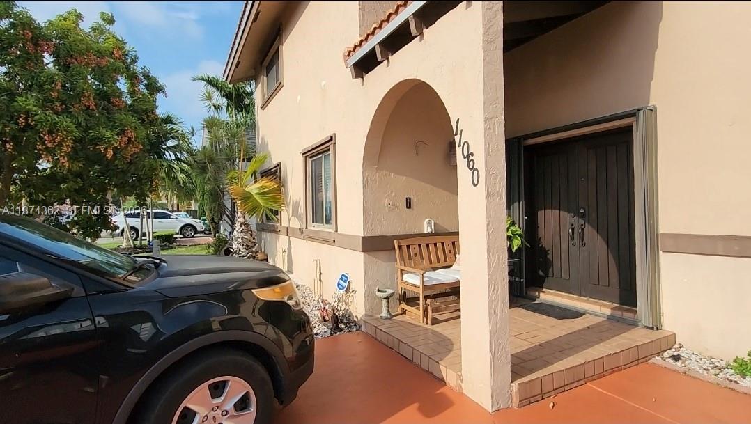 11060 SW 143rd Pl, Miami FL 33186 photo 2