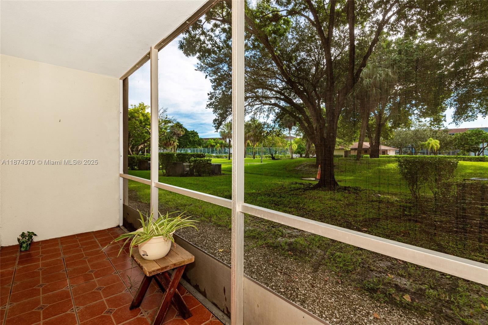 1551 SW 135th Ter # 108G, Pembroke Pines FL 33027 photo 2