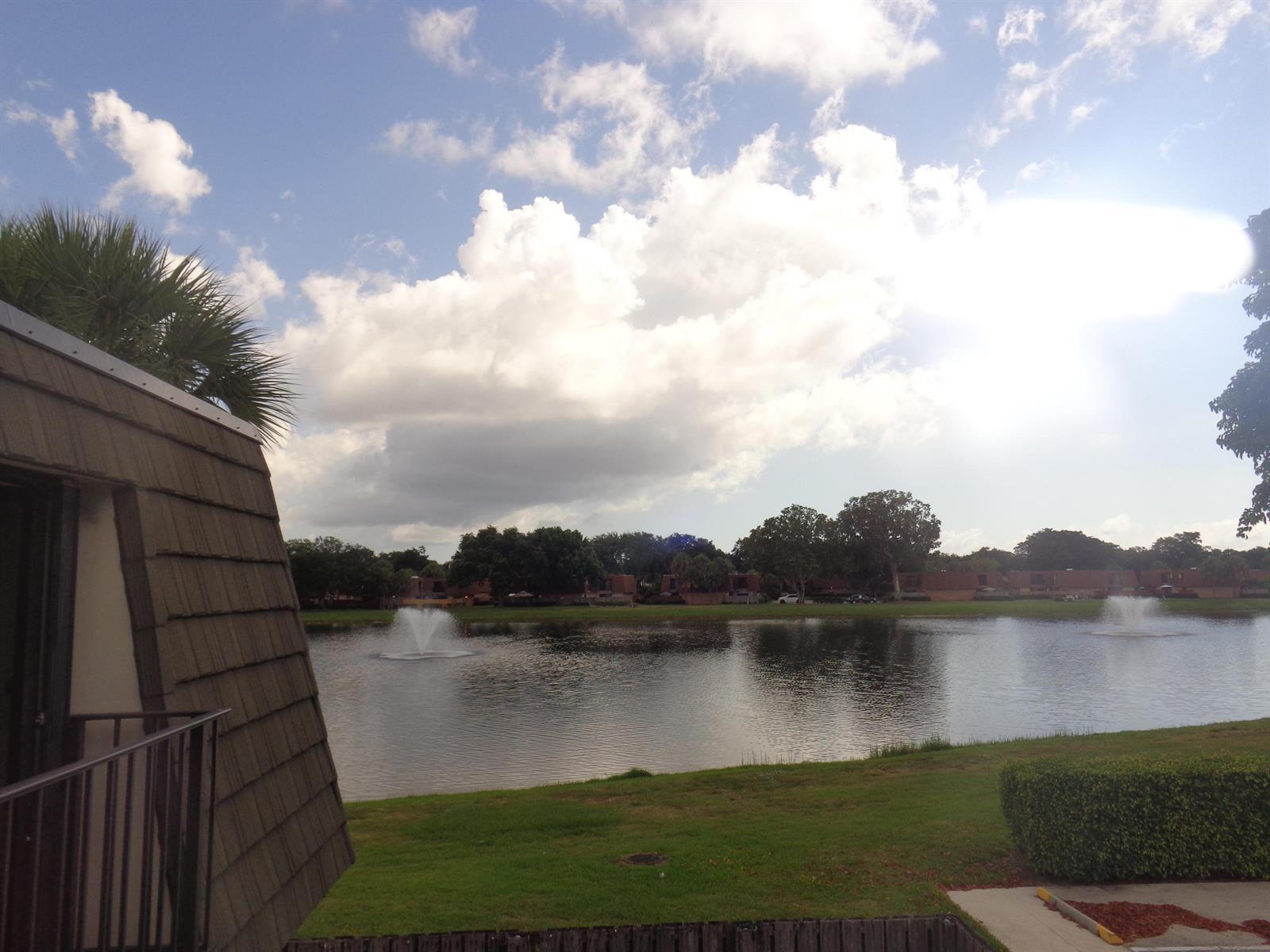1015 10th Way # 1015, West Palm Beach FL 33407 photo 2