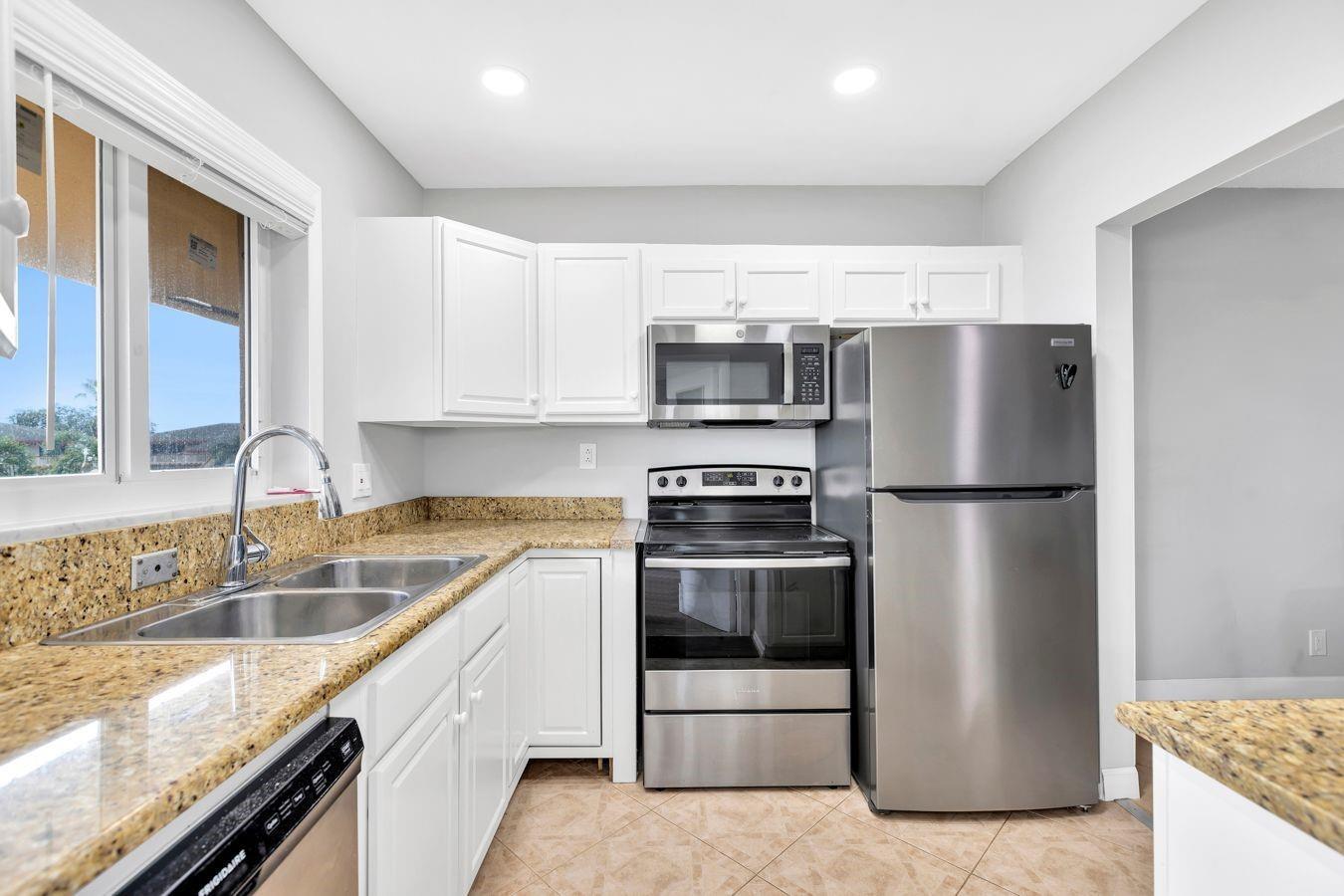 5300 Washington Street # D308, Hollywood FL 33021 photo 5