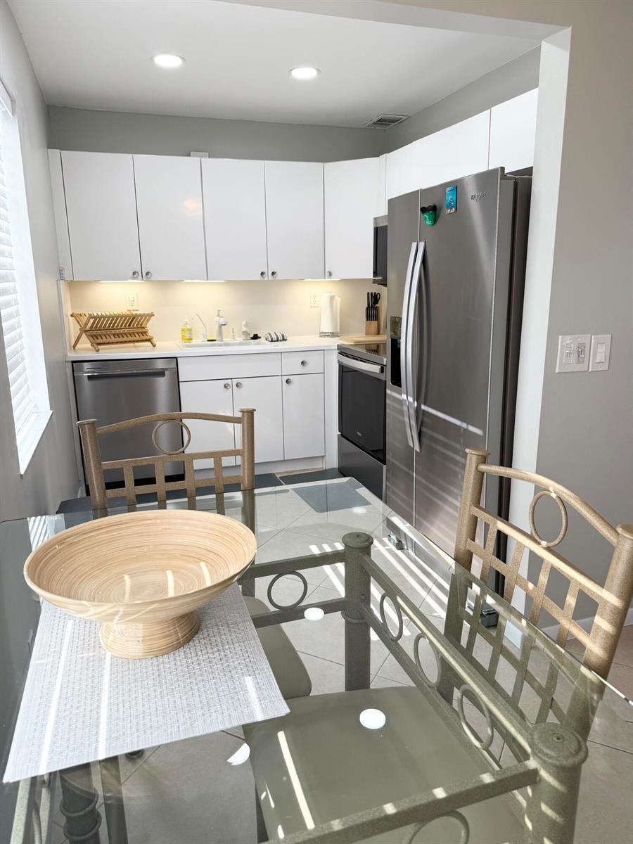 177 Burgundy D, Delray Beach FL 33484