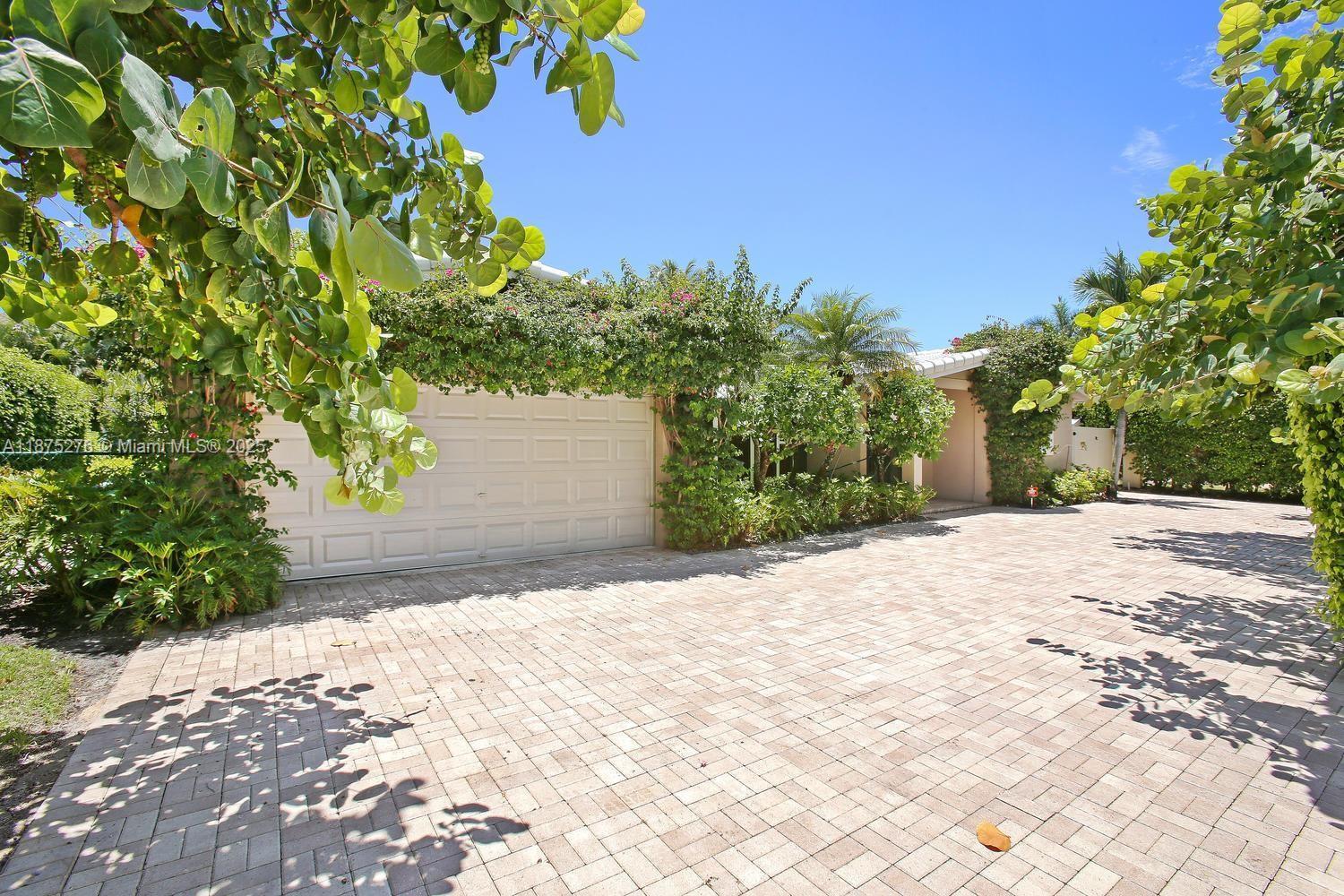 7050 NE 7th Ave, Boca Raton FL 33487 photo 4