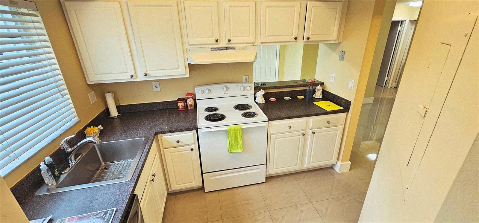 1881 NW 96th Terrace # 7F, Pembroke Pines FL 33024 photo 4