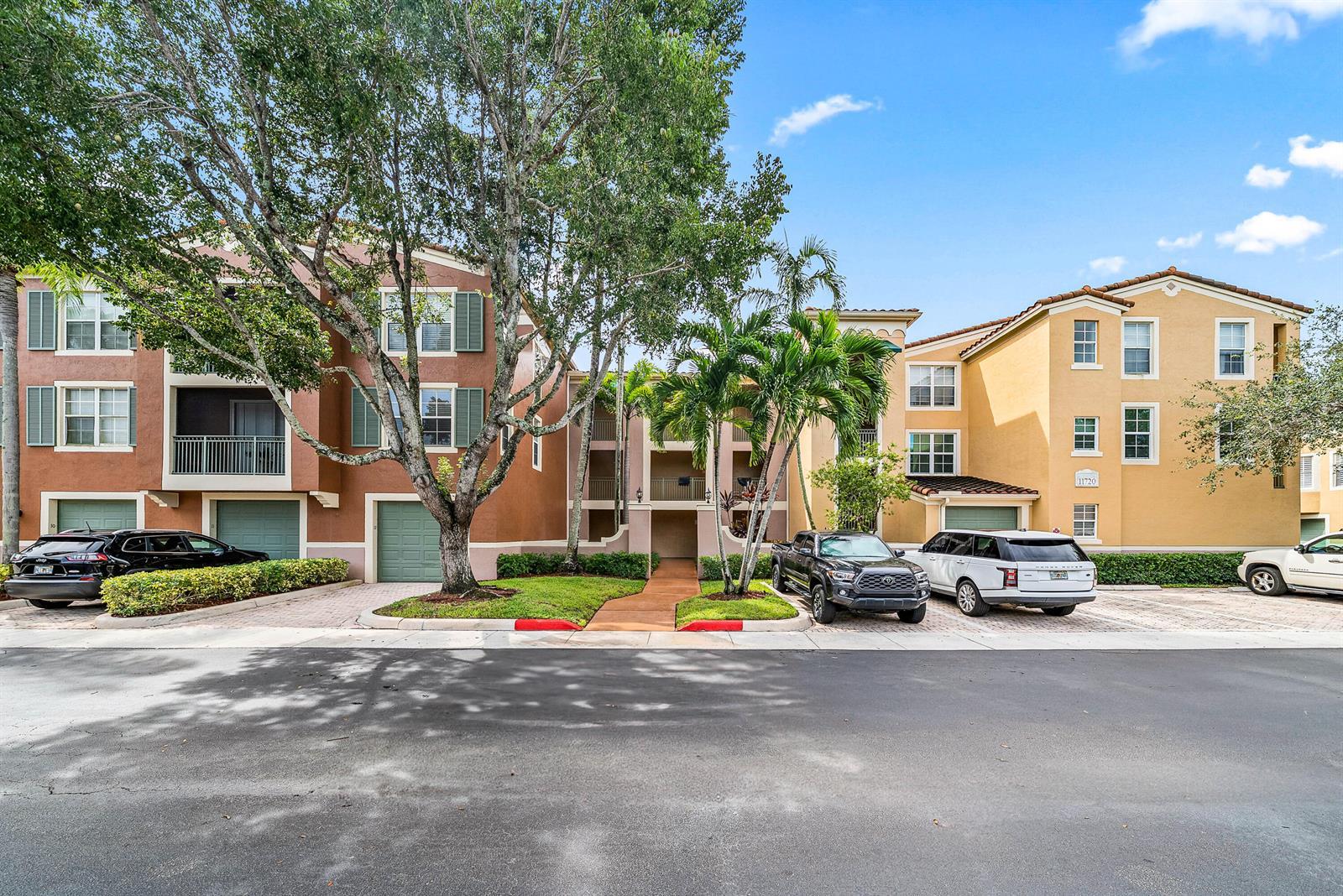 11720 St Andrews Place # 308, Wellington FL 33414 photo 2