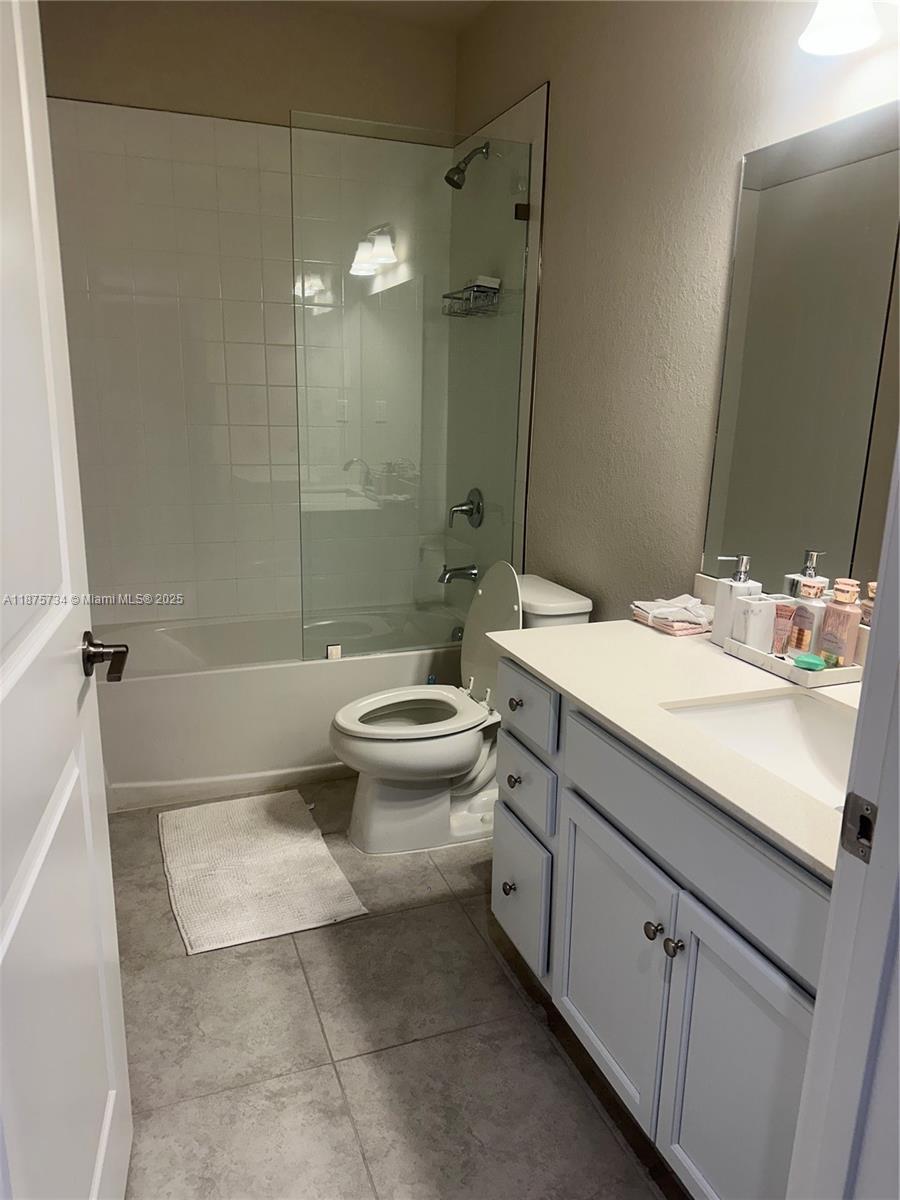 1070 nw 6th terrace 1070 nw 6th terrace # 1070, Florida City FL 33034 photo 4