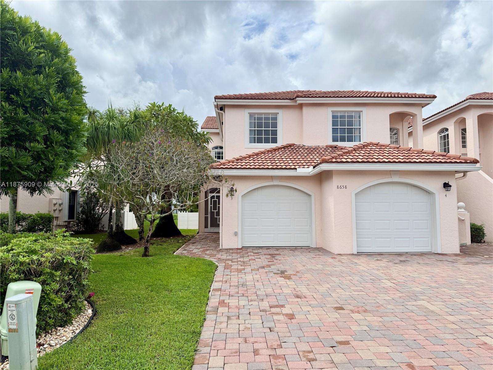 8658 Via Reale # 3, Boca Raton FL 33496