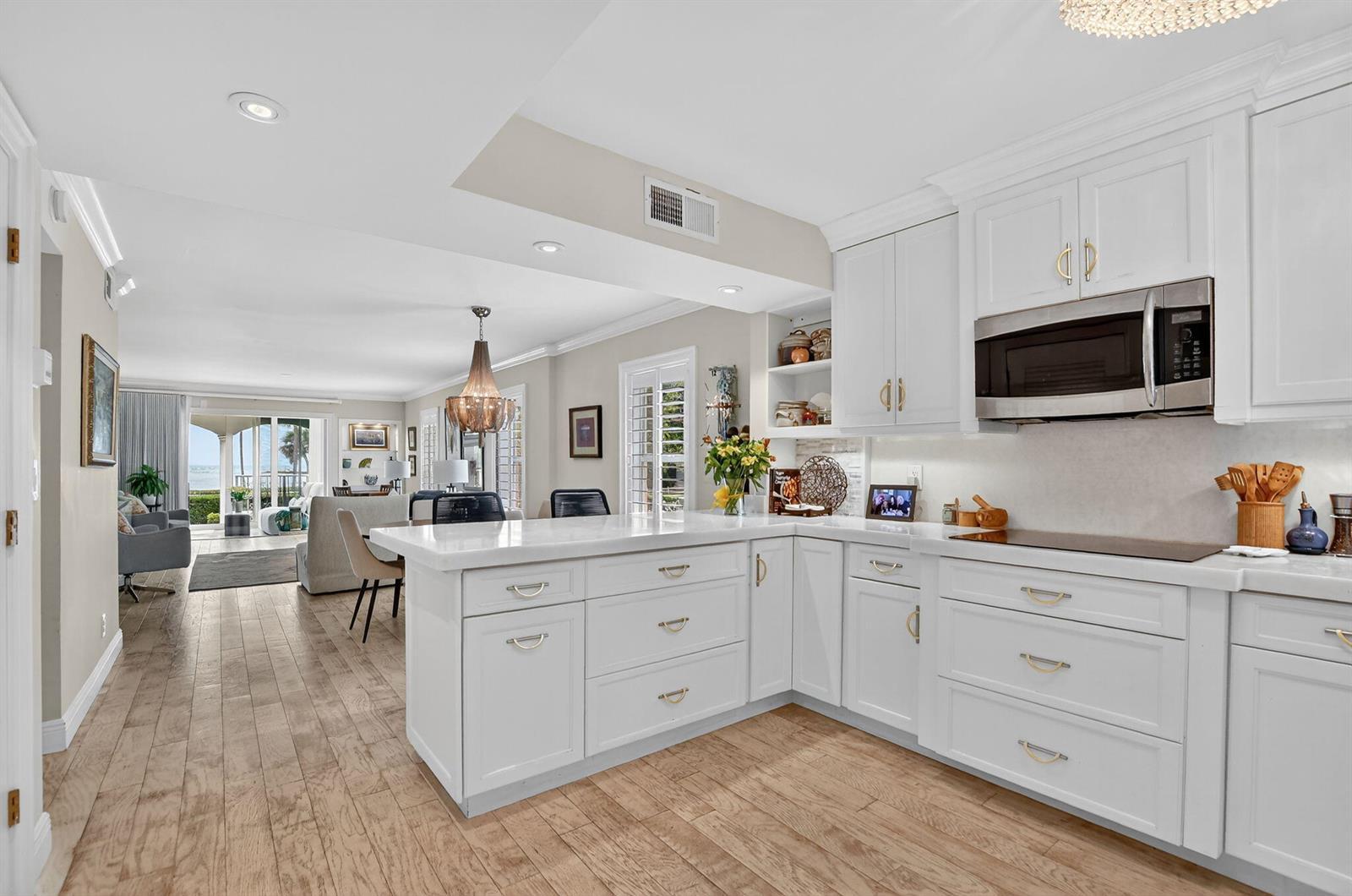 1099 S Ocean Boulevard, Boca Raton FL 33432 photo 2