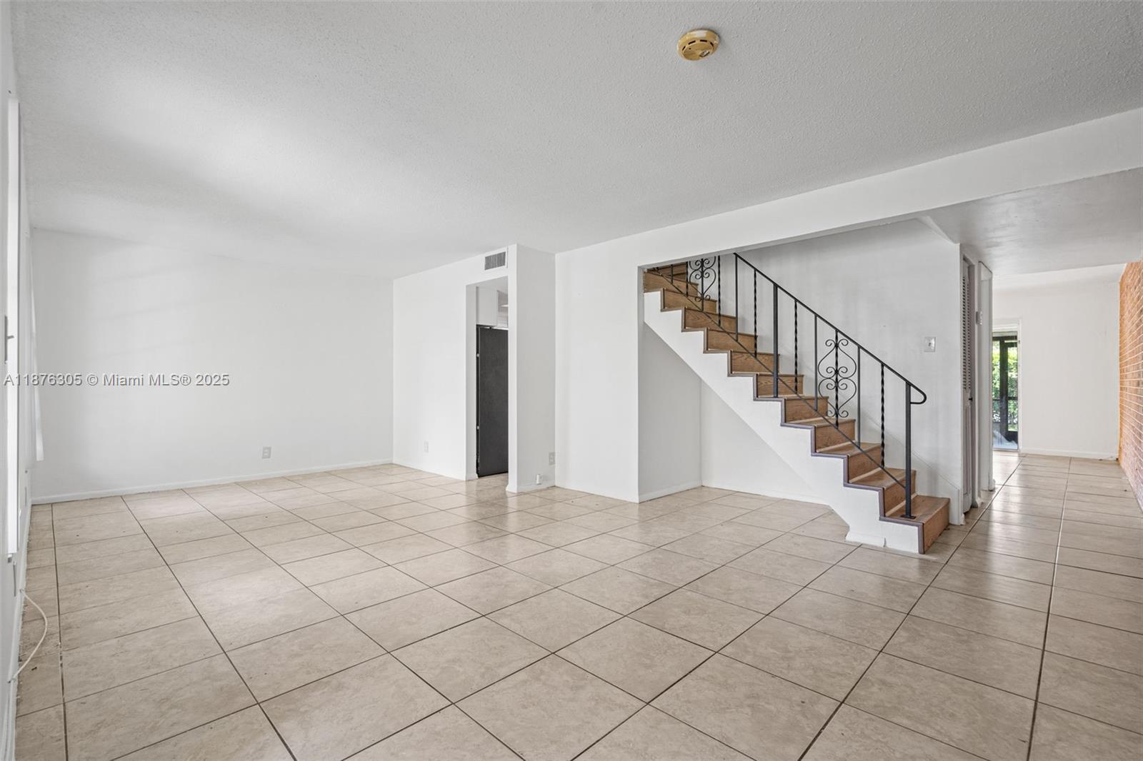 2607 NW 47th Ln # 3304, Lauderdale Lakes FL 33313 photo 5