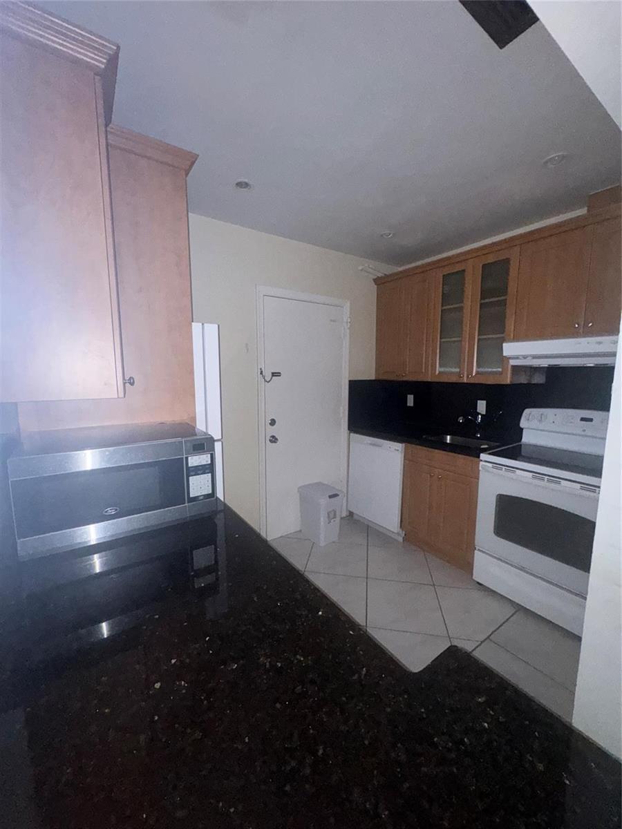 2220 NE 68th Street # 1031, Fort Lauderdale FL 33308 photo 2