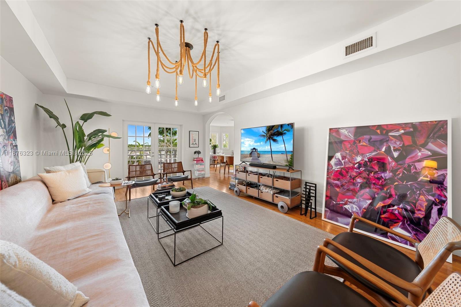 1415 Sunset Harbour Dr # 406, Miami Beach FL 33139 photo 2