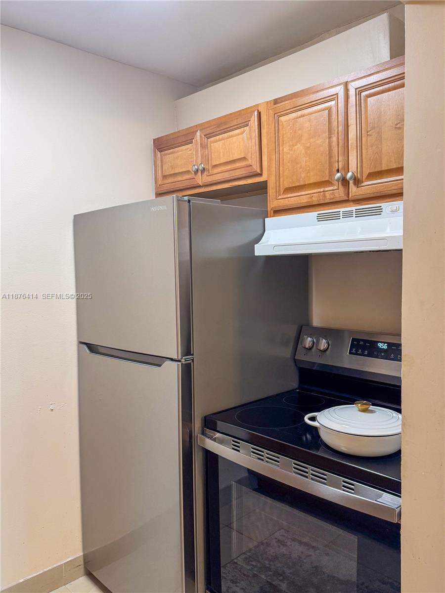 2145 Pierce St # 118, Hollywood FL 33020 photo 2