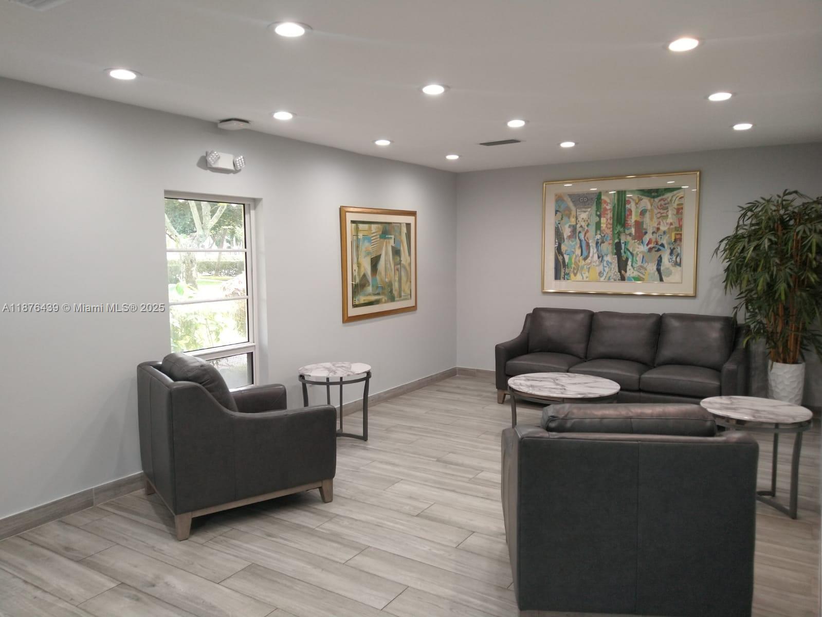 3510 Oaks Way # 509, Pompano Beach FL 33069 photo 3