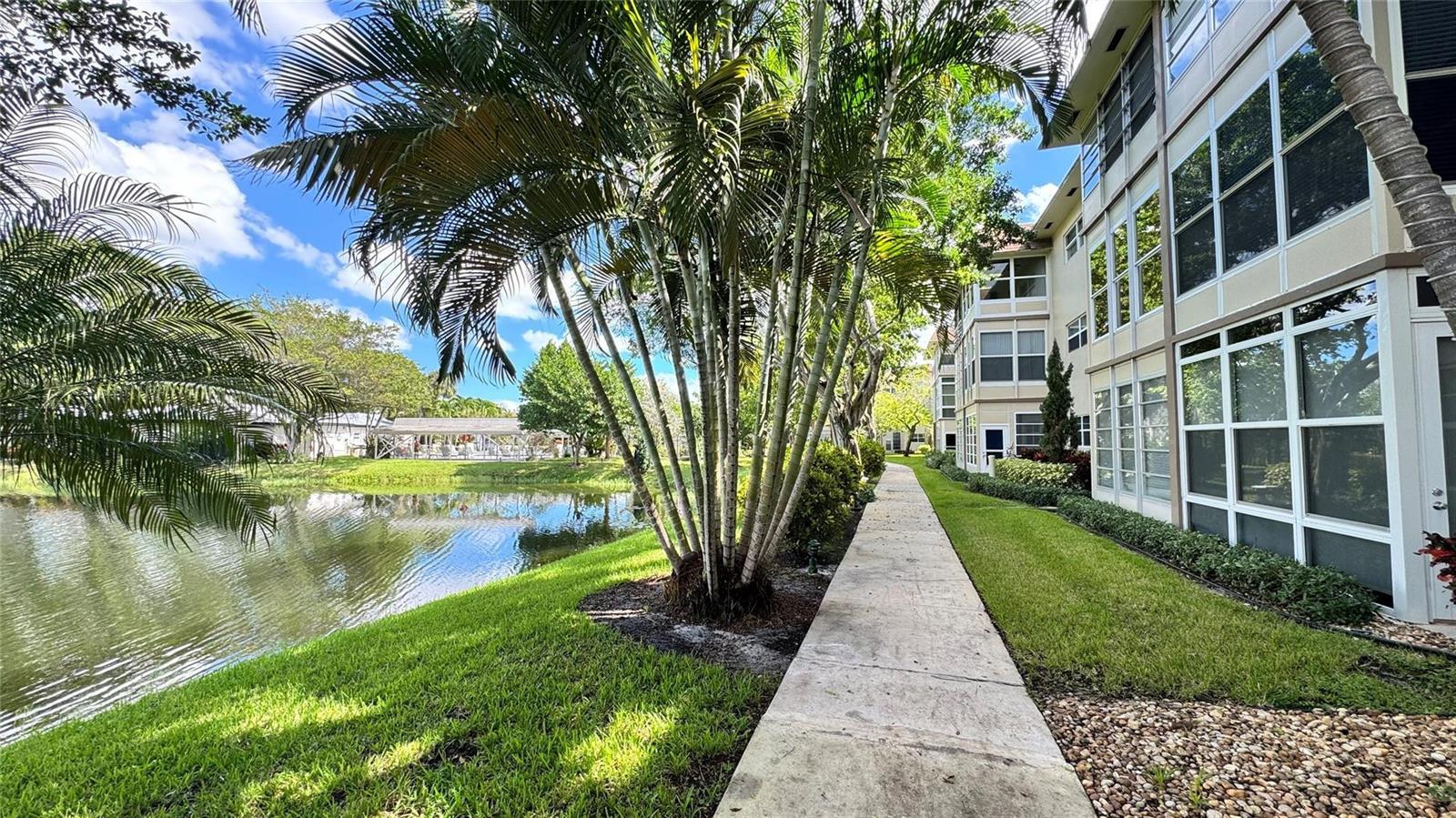 5103 NW 35th Street # 606, Lauderdale Lakes FL 33319 photo 2