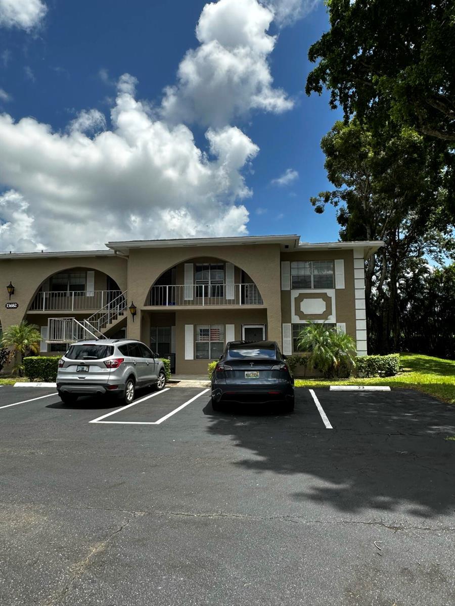 13682 Via Flora # H, Delray Beach FL 33484 photo 2