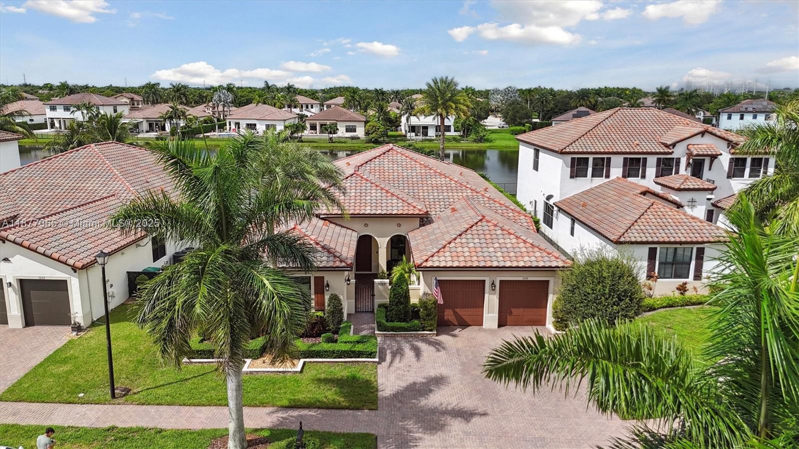 3292 NW 82nd Way, Cooper City FL 33024 photo 3