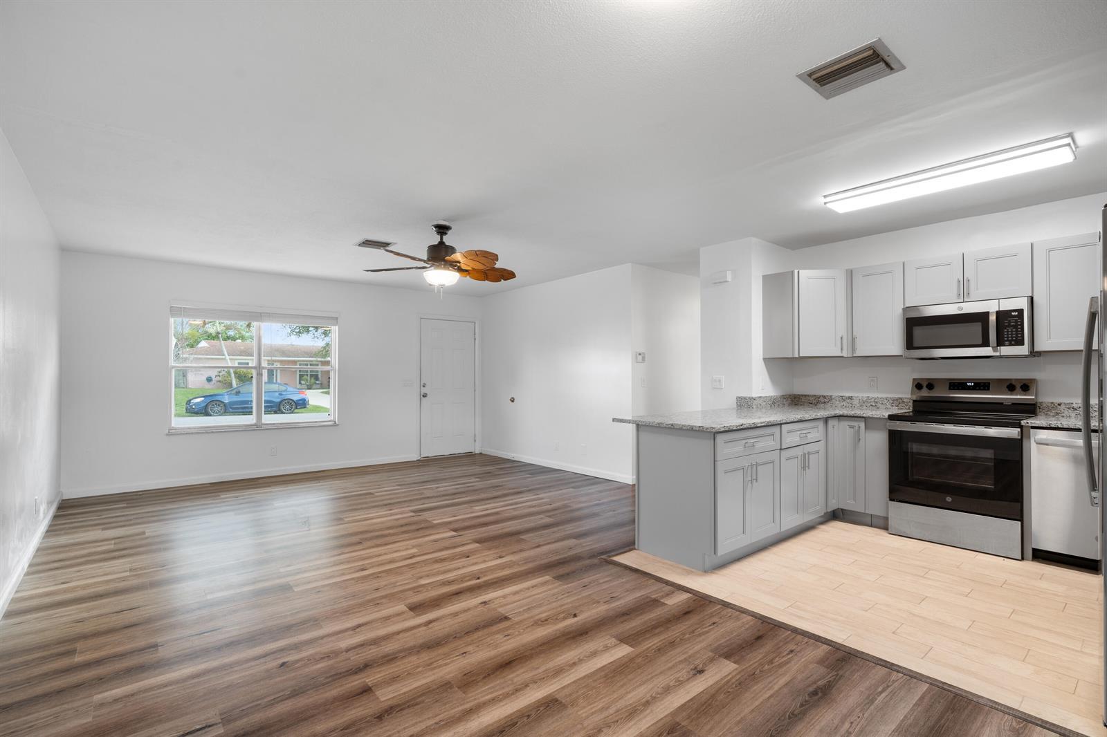 2331 NE 15th Court, Jensen Beach FL 34957 photo 3