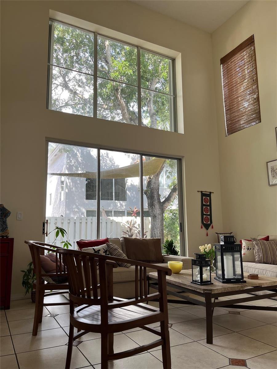 959 Azure Lane, Weston FL 33326 photo 3