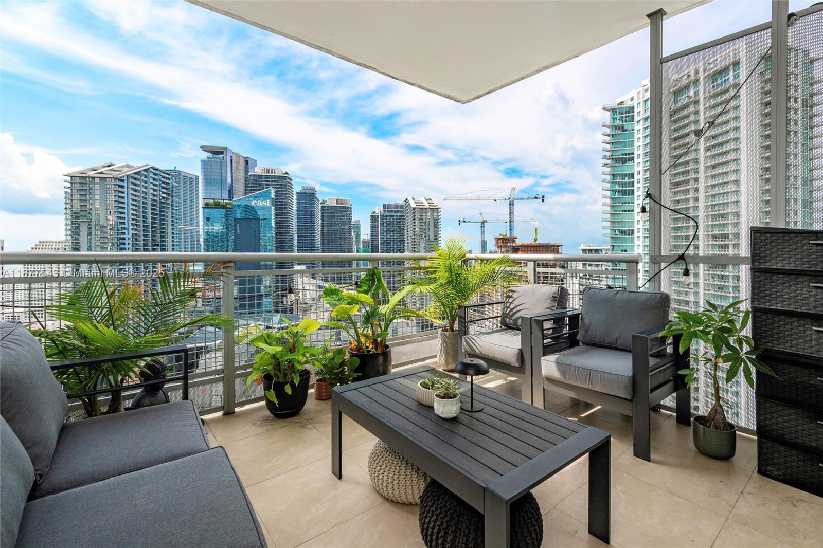 350 S Miami Ave # 3508, Miami FL 33130 photo 2