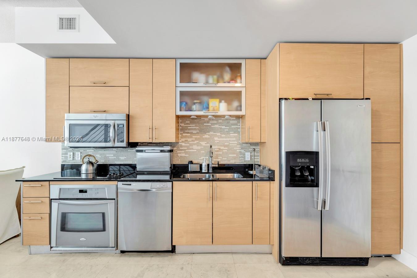 60 SW 13th St # 3402, Miami FL 33130 photo 3
