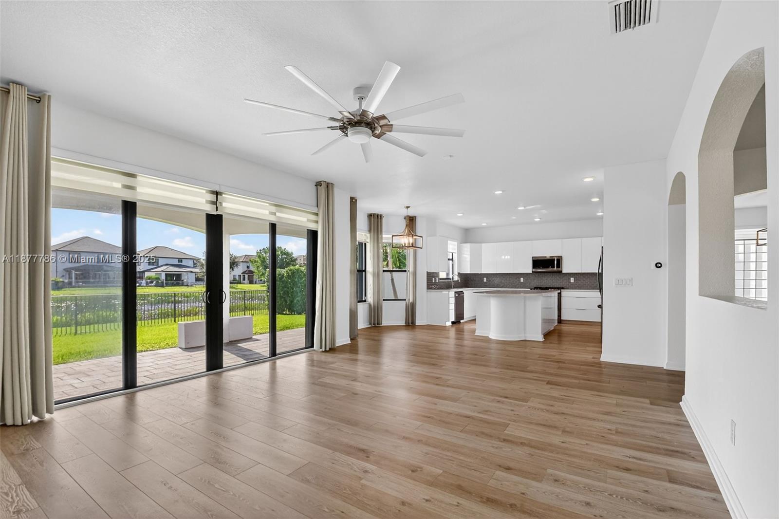 7176 Sandgrace Ln, Lake Worth FL 33463 photo 3