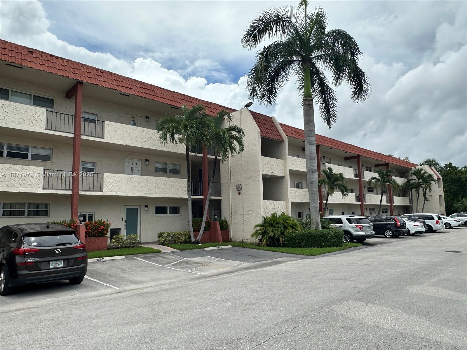 8901 S Hollybrook Blvd # 306, Pembroke Pines FL 33025 photo 2