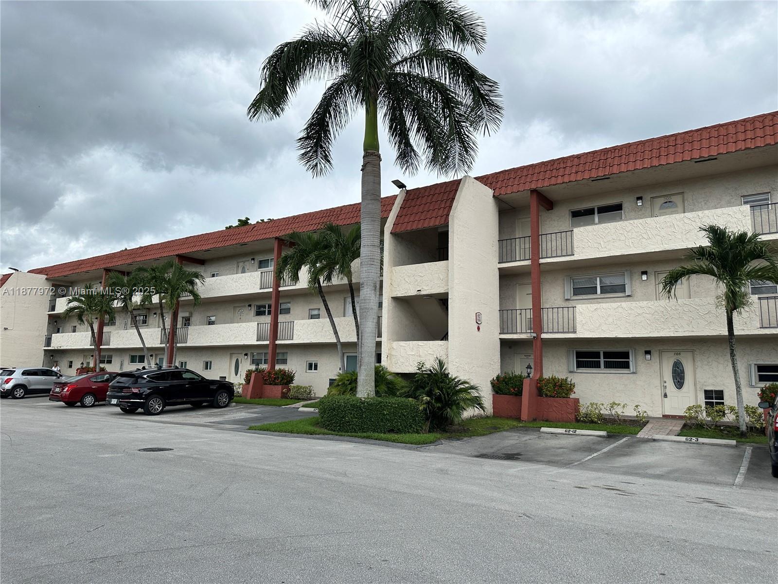 8901 S Hollybrook Blvd # 306, Pembroke Pines FL 33025 photo 3