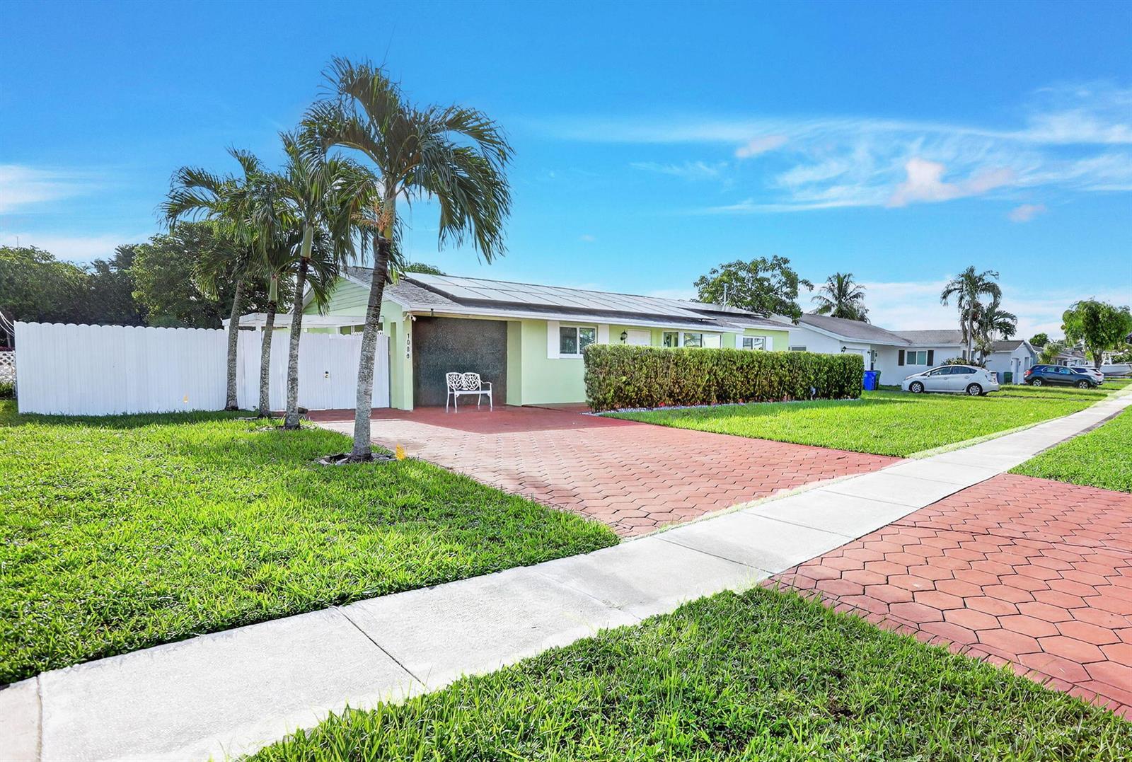 1088 W River Drive, Margate FL 33063 photo 3