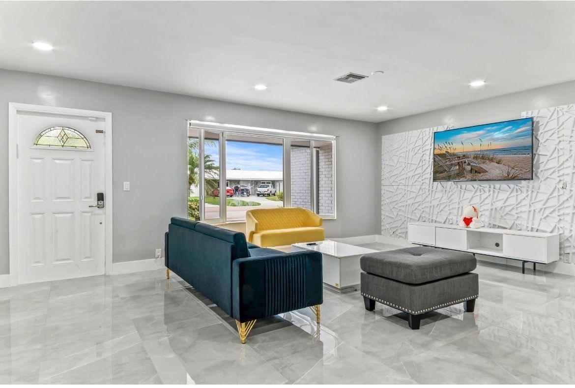 4811 Hayes Street, Hollywood FL 33021 photo 4