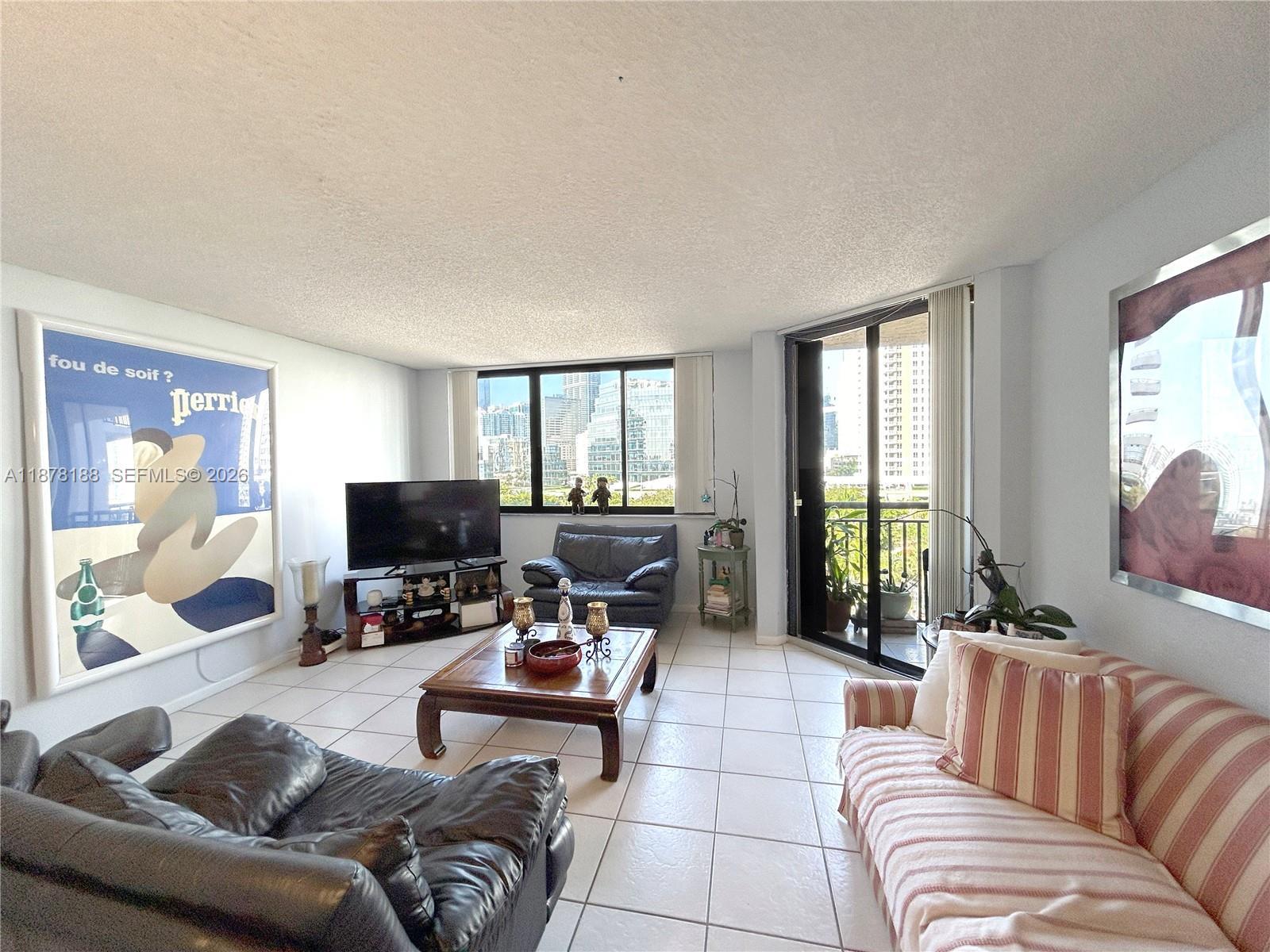 540 Brickell Key Dr # 811, Miami FL 33131