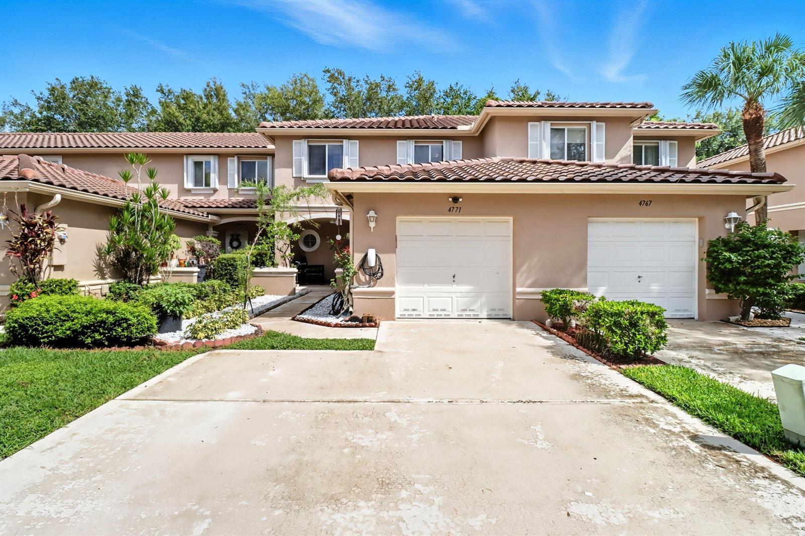 4771 Pinemore Lane, Lake Worth FL 33463 photo 2
