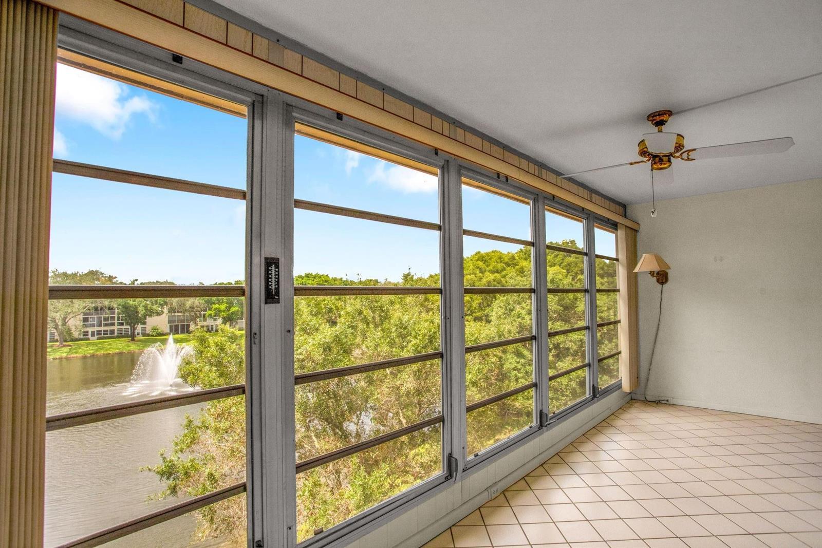 2202 Lucaya # D4, Coconut Creek FL 33066 photo 5