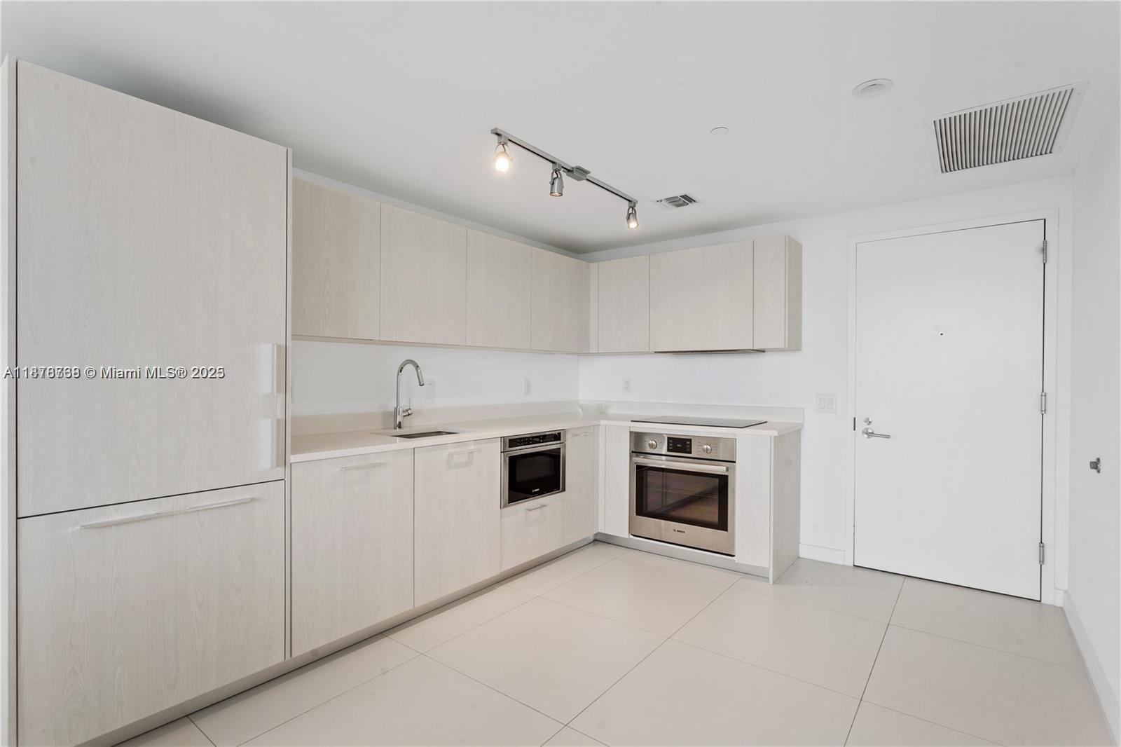 501 NE 31 street # 1709, Miami FL 33137 photo 4