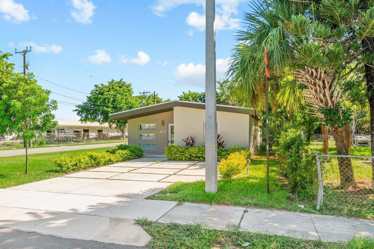 408 SW 4th Street, Delray Beach FL 33444 photo 2
