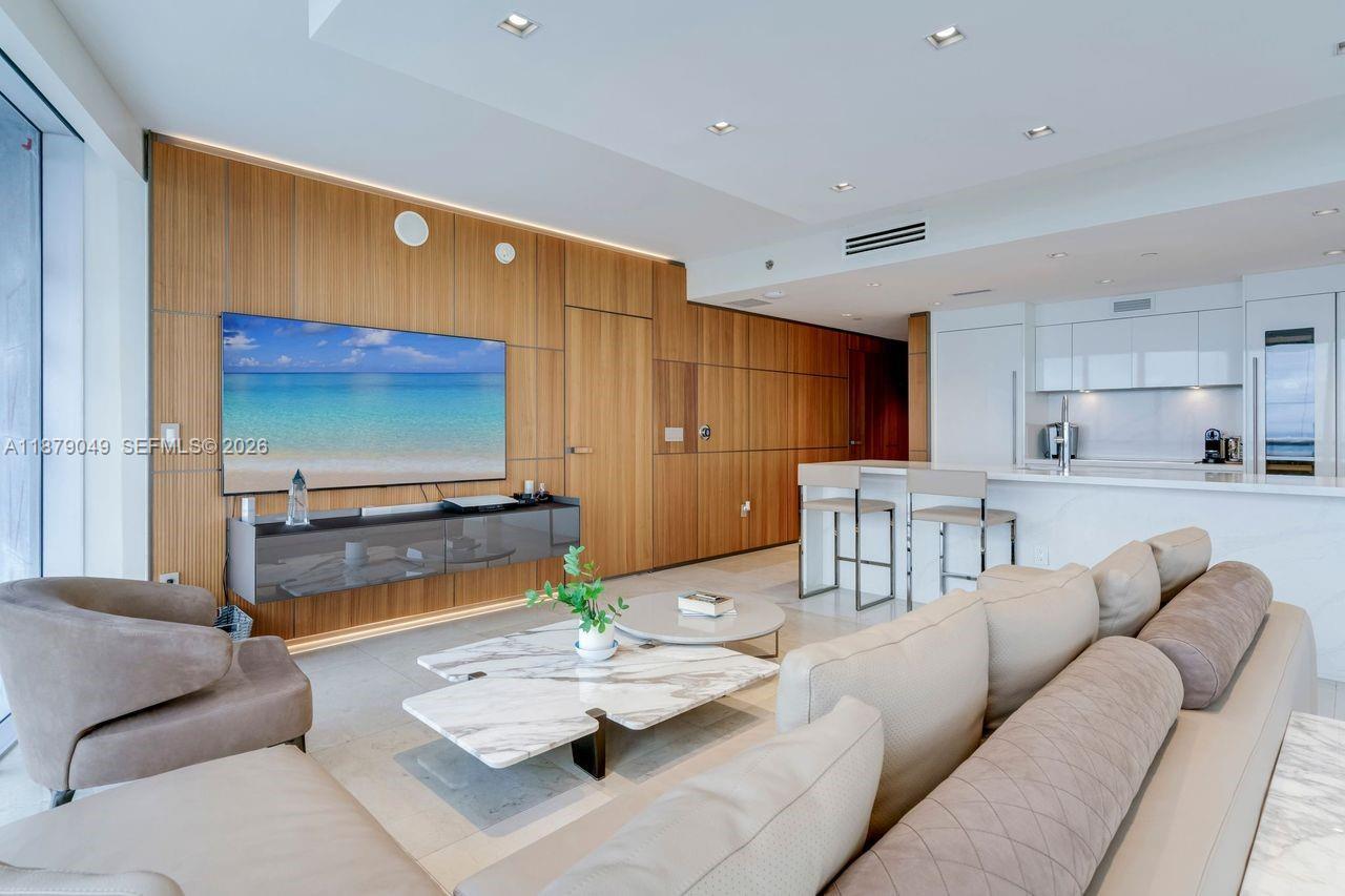 465 Brickell Ave # 4801, Miami FL 33131 photo 3