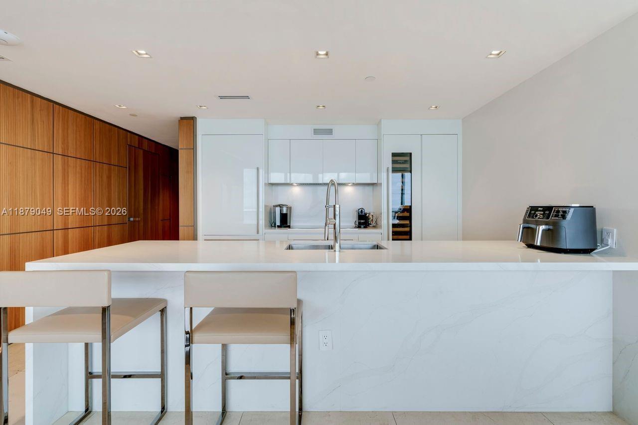465 Brickell Ave # 4801, Miami FL 33131 photo 4