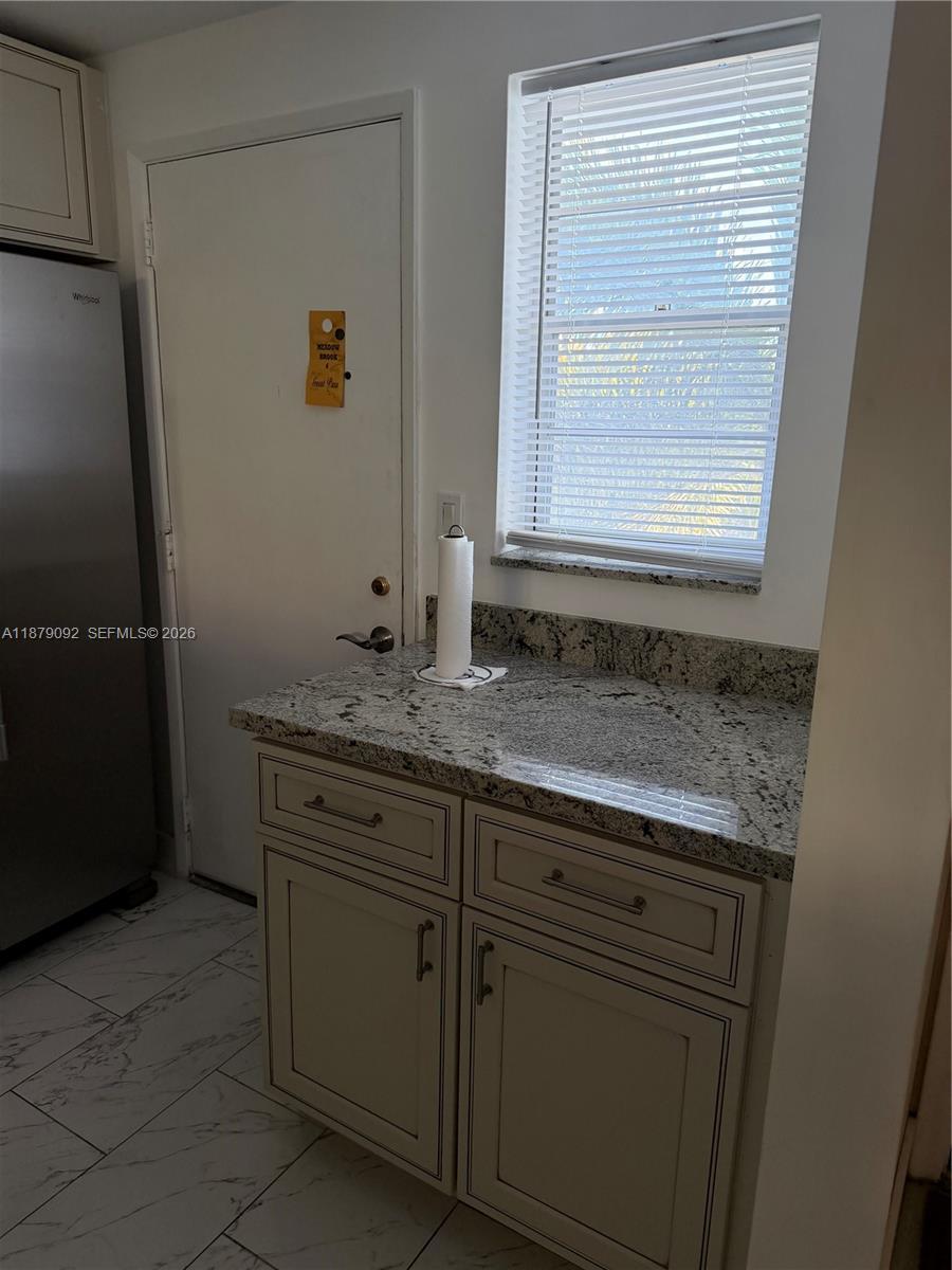 901 NE 14th Ave # 305, Hallandale Beach FL 33009 photo 5