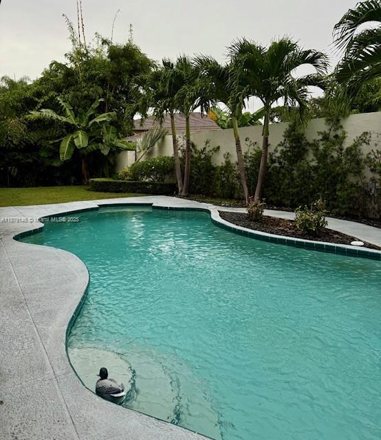 7425 SW 170th Ter, Palmetto Bay FL 33157 photo 2