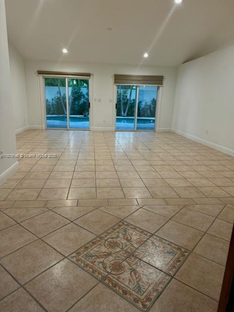 7425 SW 170th Ter, Palmetto Bay FL 33157 photo 4