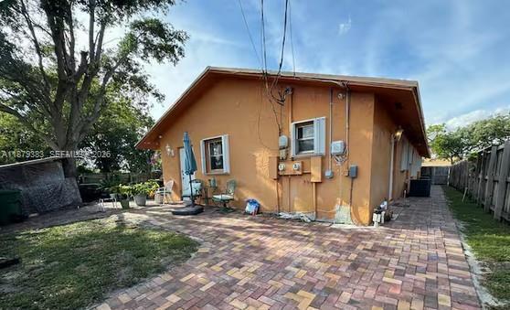 2306 Liberty St # C, Hollywood FL 33020 photo 2