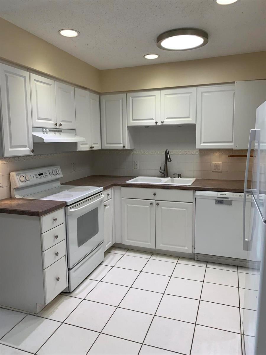 2822 Duke Lane, Delray Beach FL 33445 photo 5