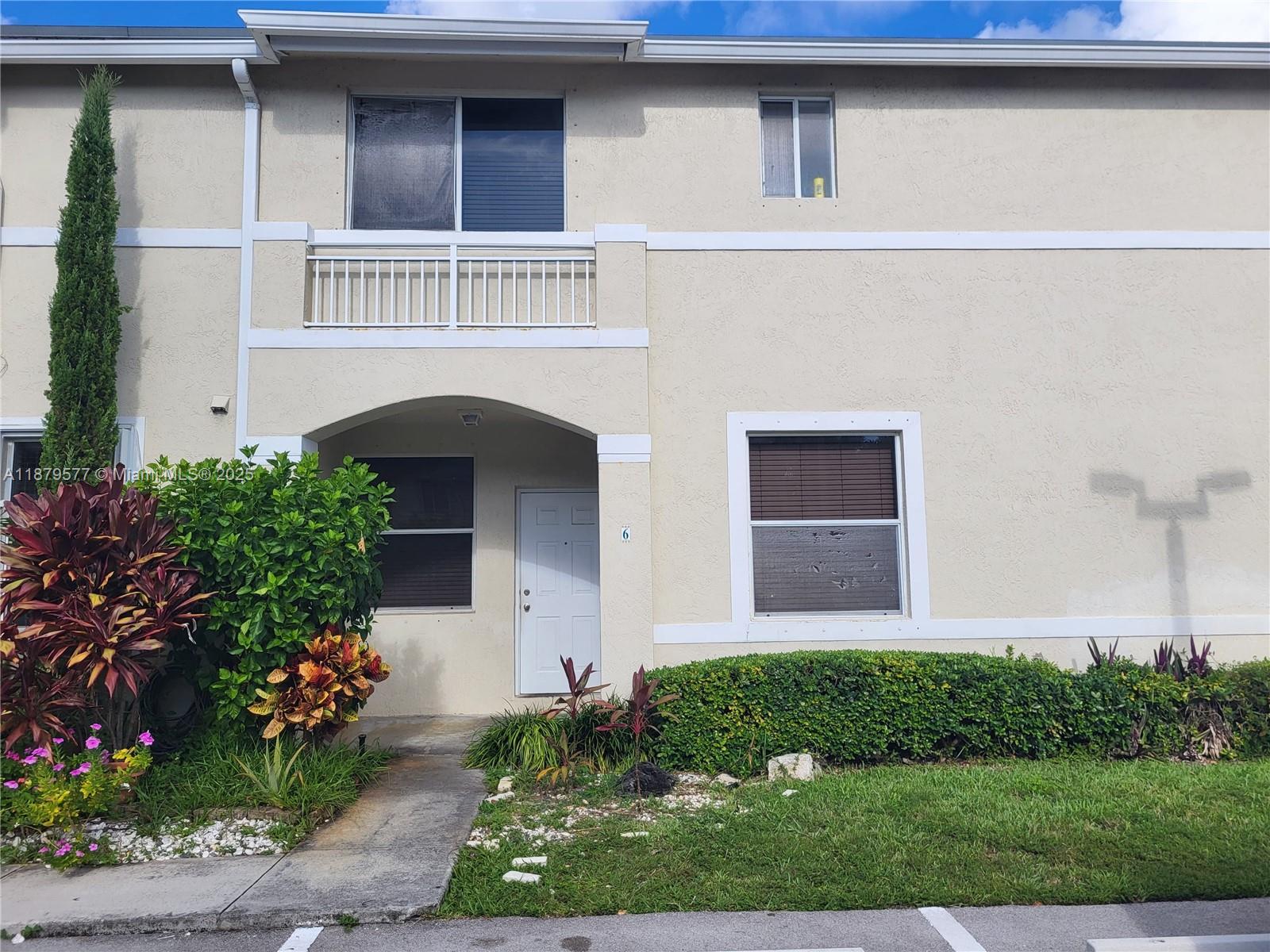 820 NE 212th Ter # 6, Miami FL 33179