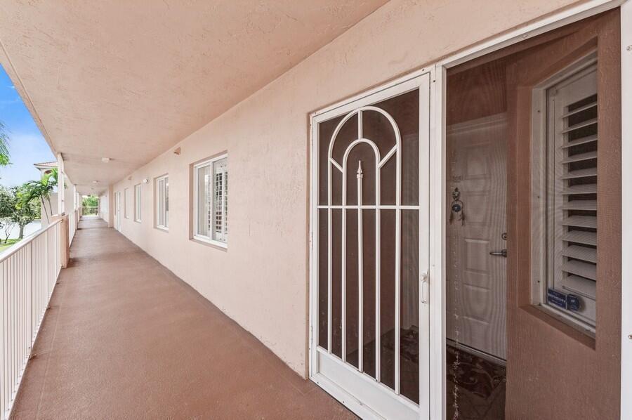 5874 Crystal Shores Drive # 304, Boynton Beach FL 33437 photo 2