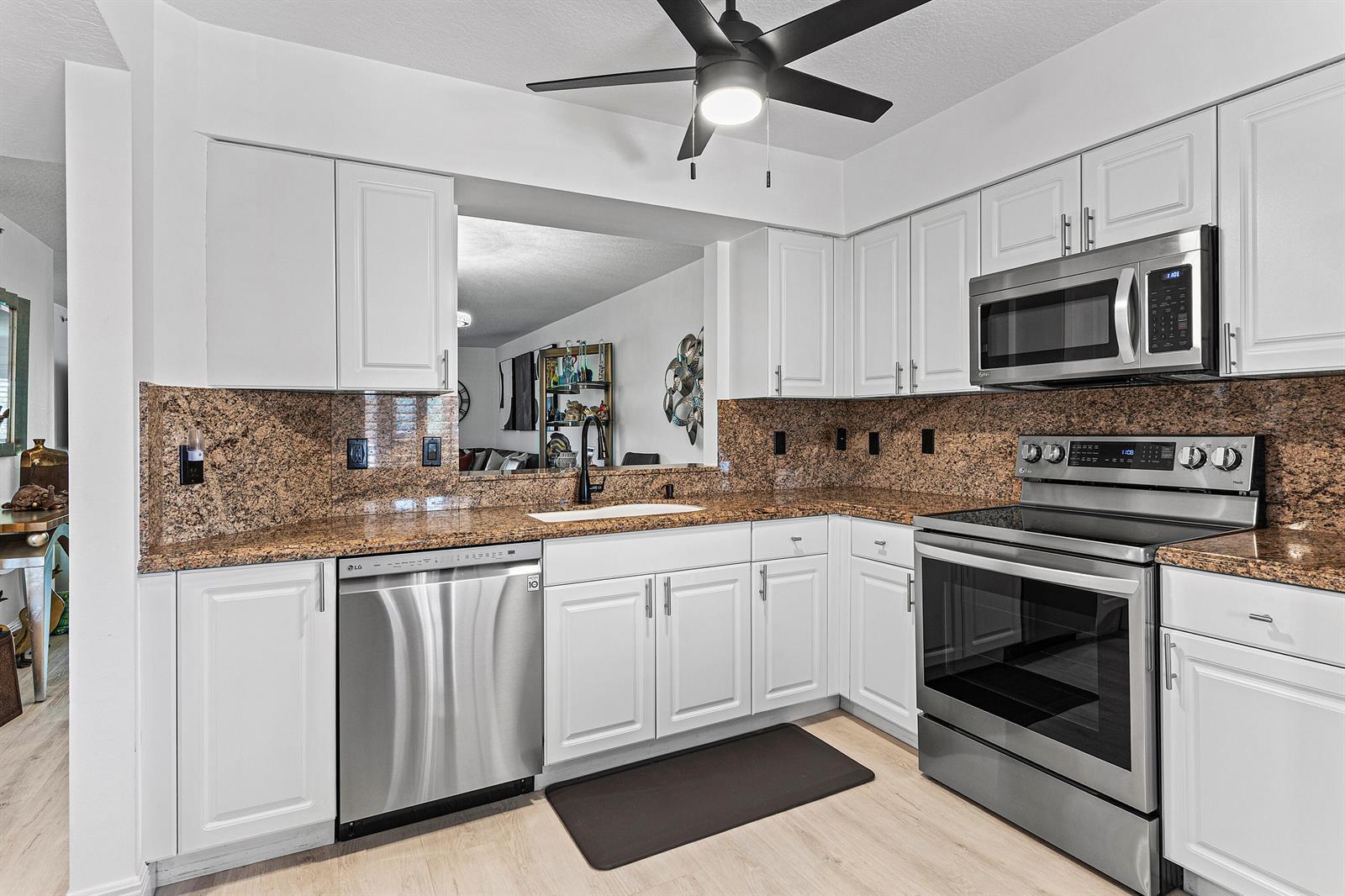 5874 Crystal Shores Drive # 304, Boynton Beach FL 33437 photo 5