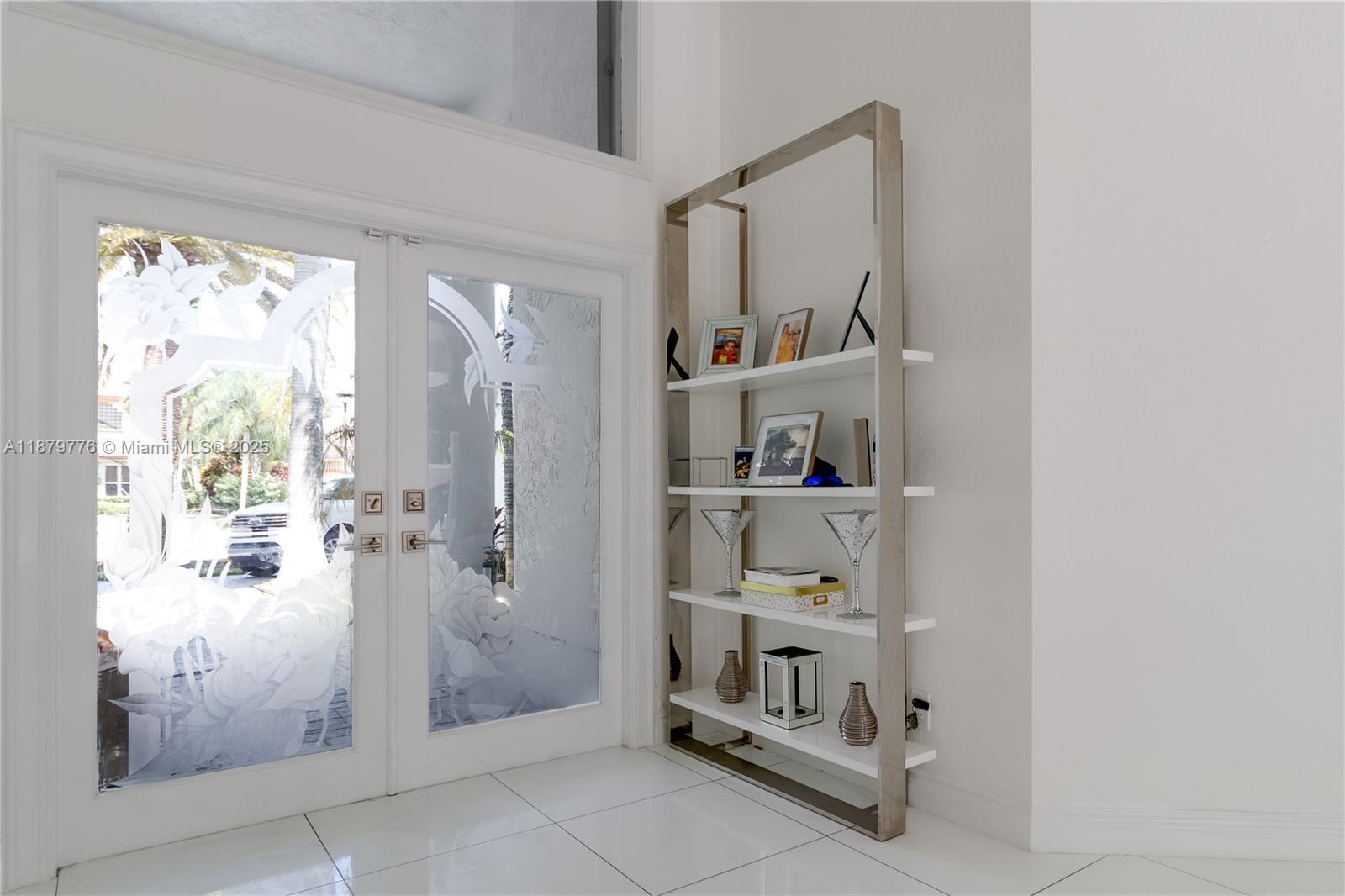 671 NW 101st Ter, Plantation FL 33324 photo 3