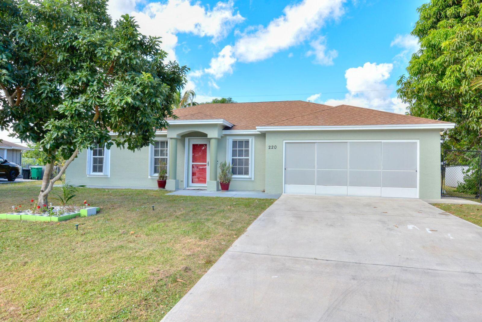 220 W Arbor Avenue, Port St. Lucie FL 34952
