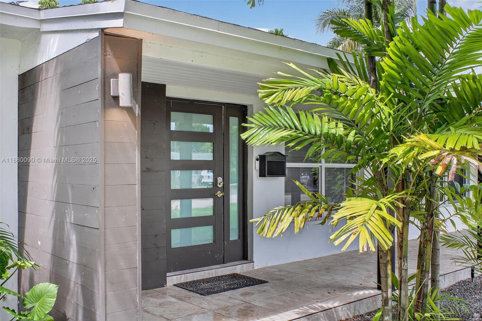 6090 SW 63rd Ave, South Miami FL 33143 photo 3