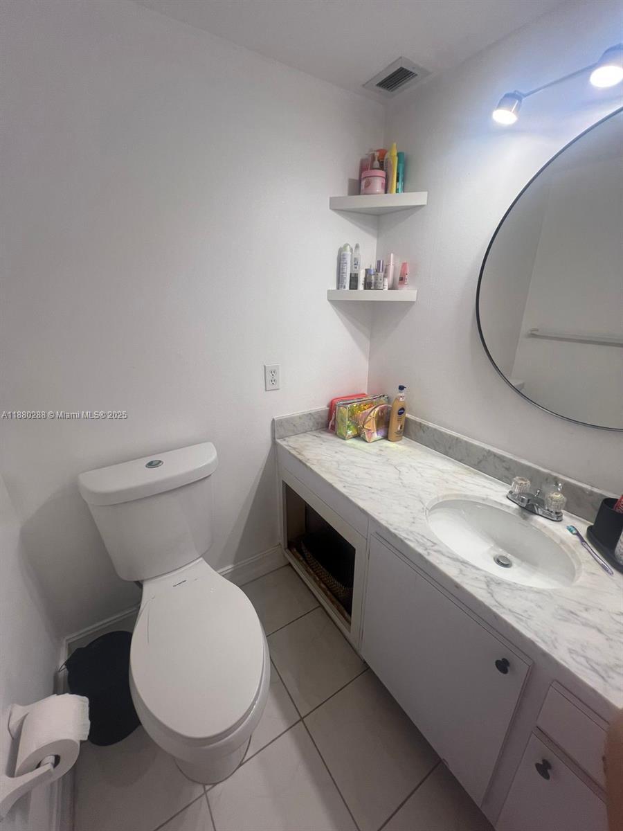 2750 NE 183rd St # 1612, Aventura FL 33160 photo 5
