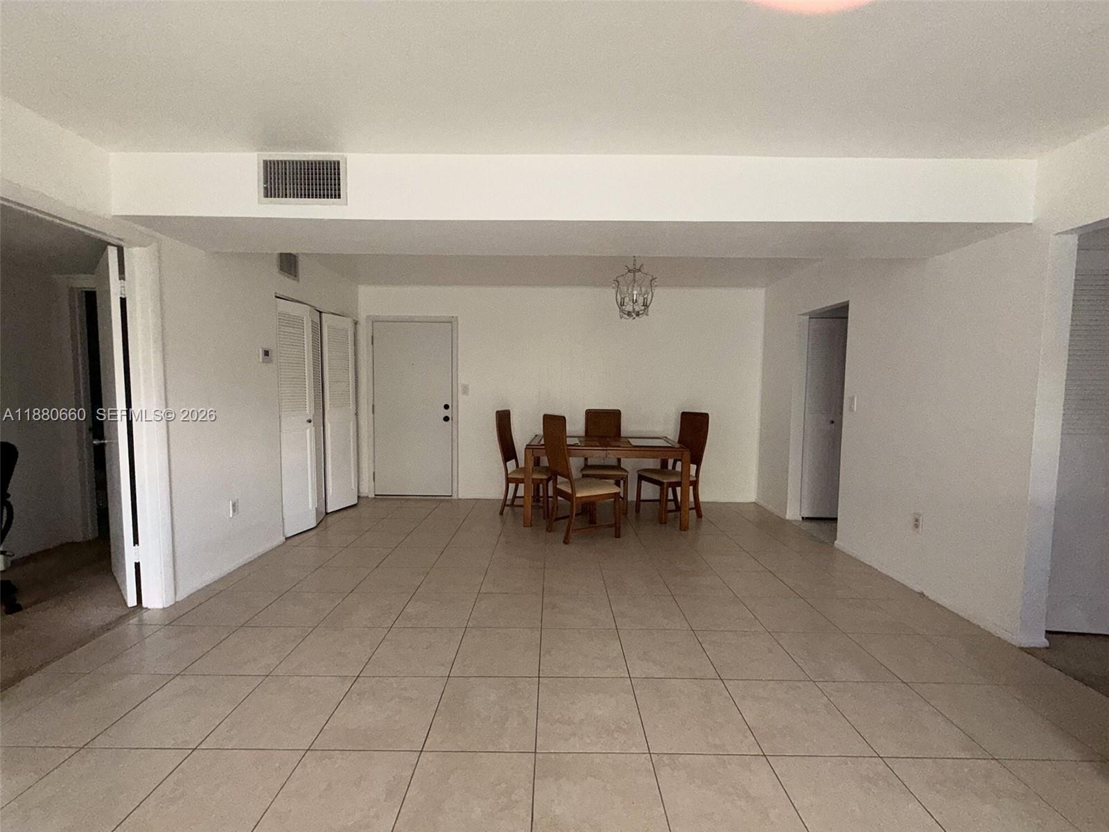 Miami, FL 33143 photo 4