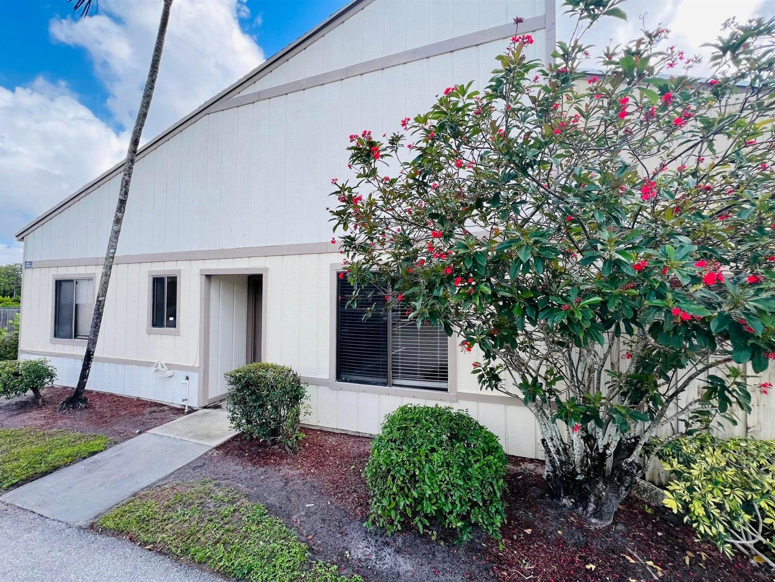 11877 Sturbridge Lane, Wellington FL 33414
